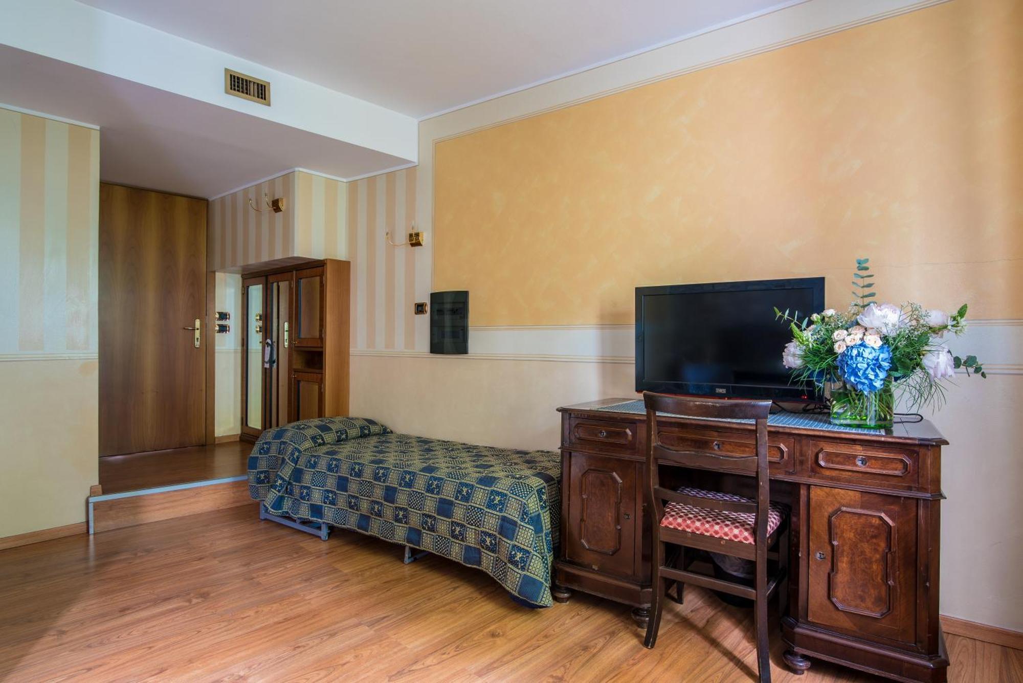 Hotel Porta Del Sole Soiano Del Lago Εξωτερικό φωτογραφία