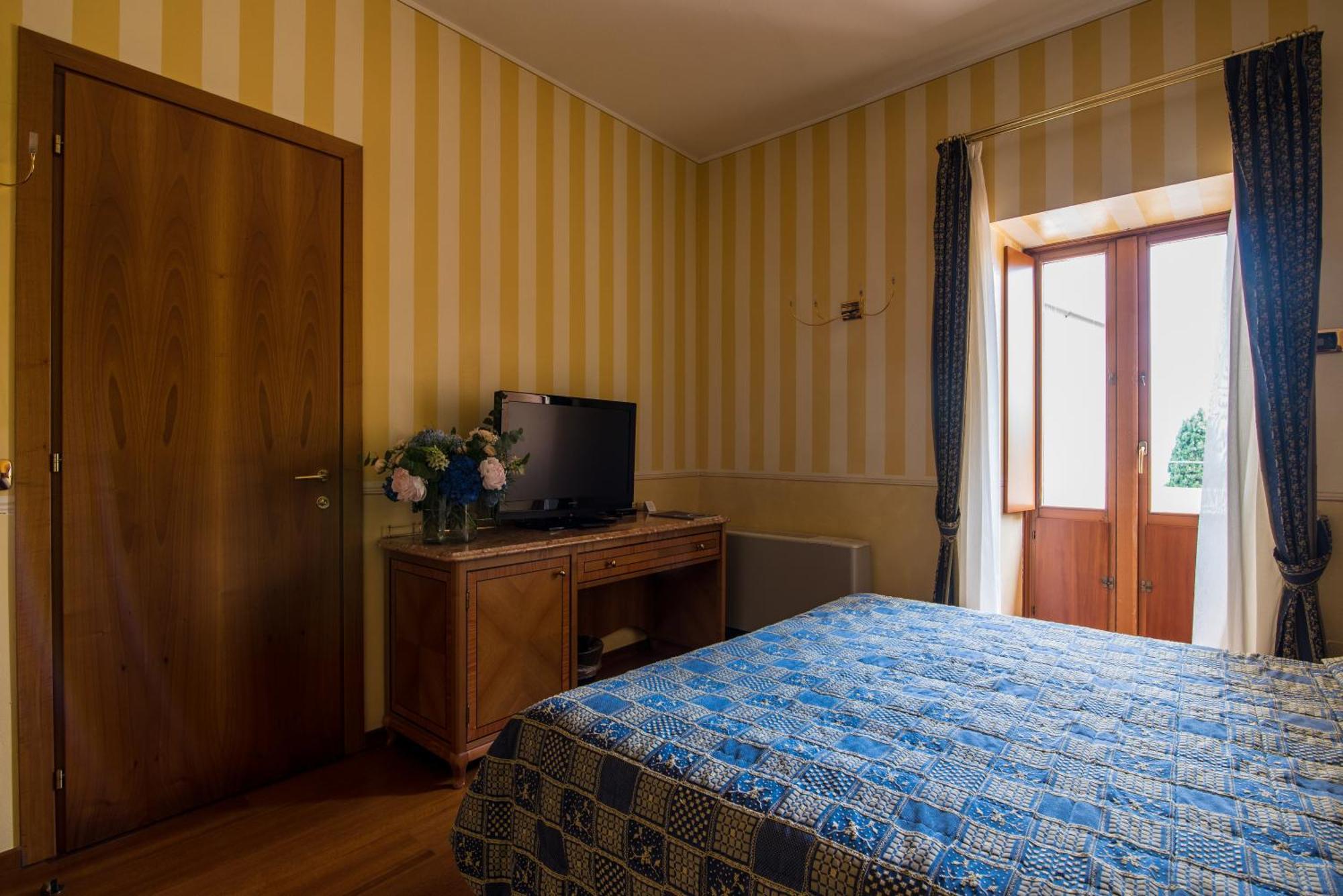 Hotel Porta Del Sole Soiano Del Lago Εξωτερικό φωτογραφία